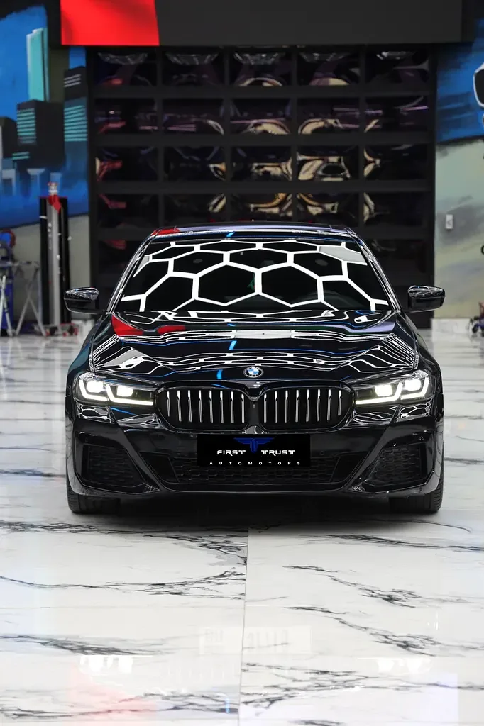 BMW 5 series 4.4 AT 4WD (530 حصان)
