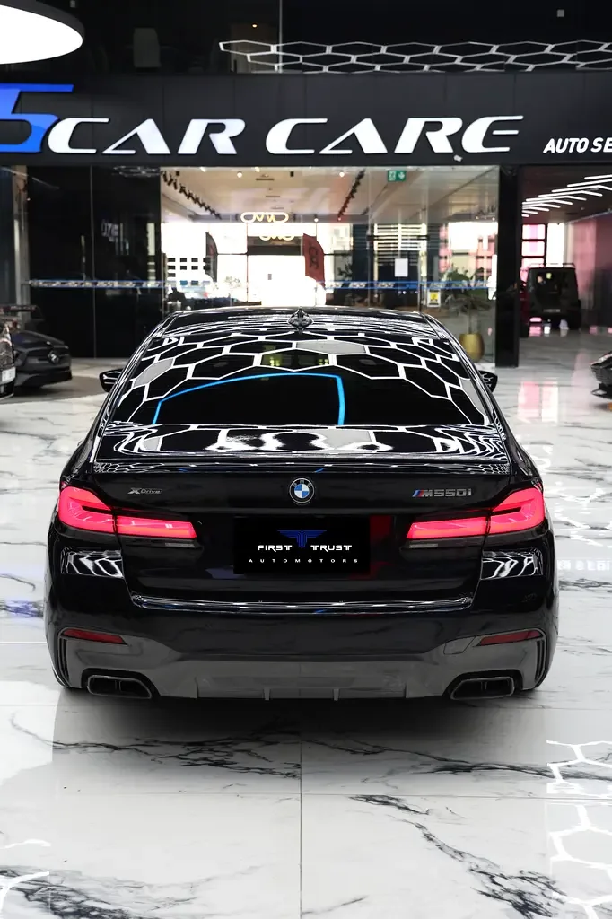 BMW 5 series 4.4 AT 4WD (530 حصان) - 6