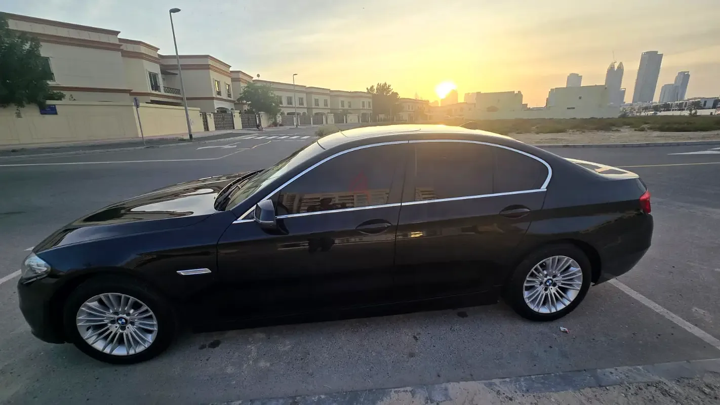 BMW 5 series 520i Steptronic (184 حصان) - 2
