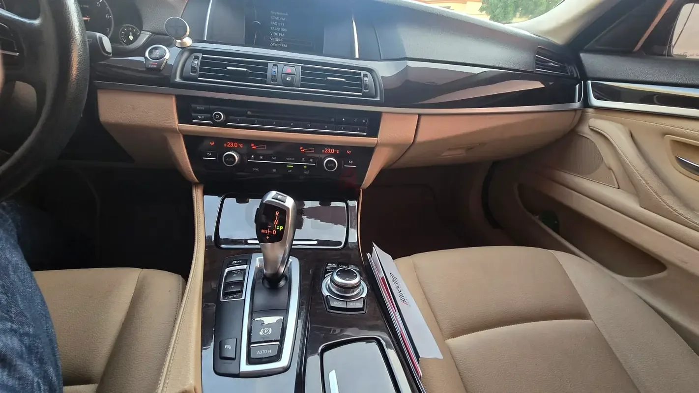 BMW 5 series 520i Steptronic (184 حصان) - 7
