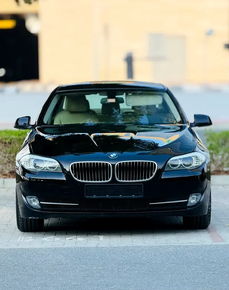 BMW 5 series 520i Steptronic (184 حصان) - 2