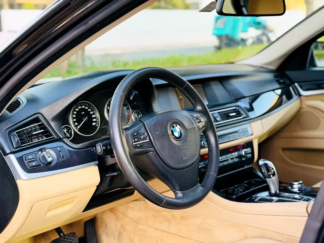 BMW 5 series 520i Steptronic (184 حصان) - 6