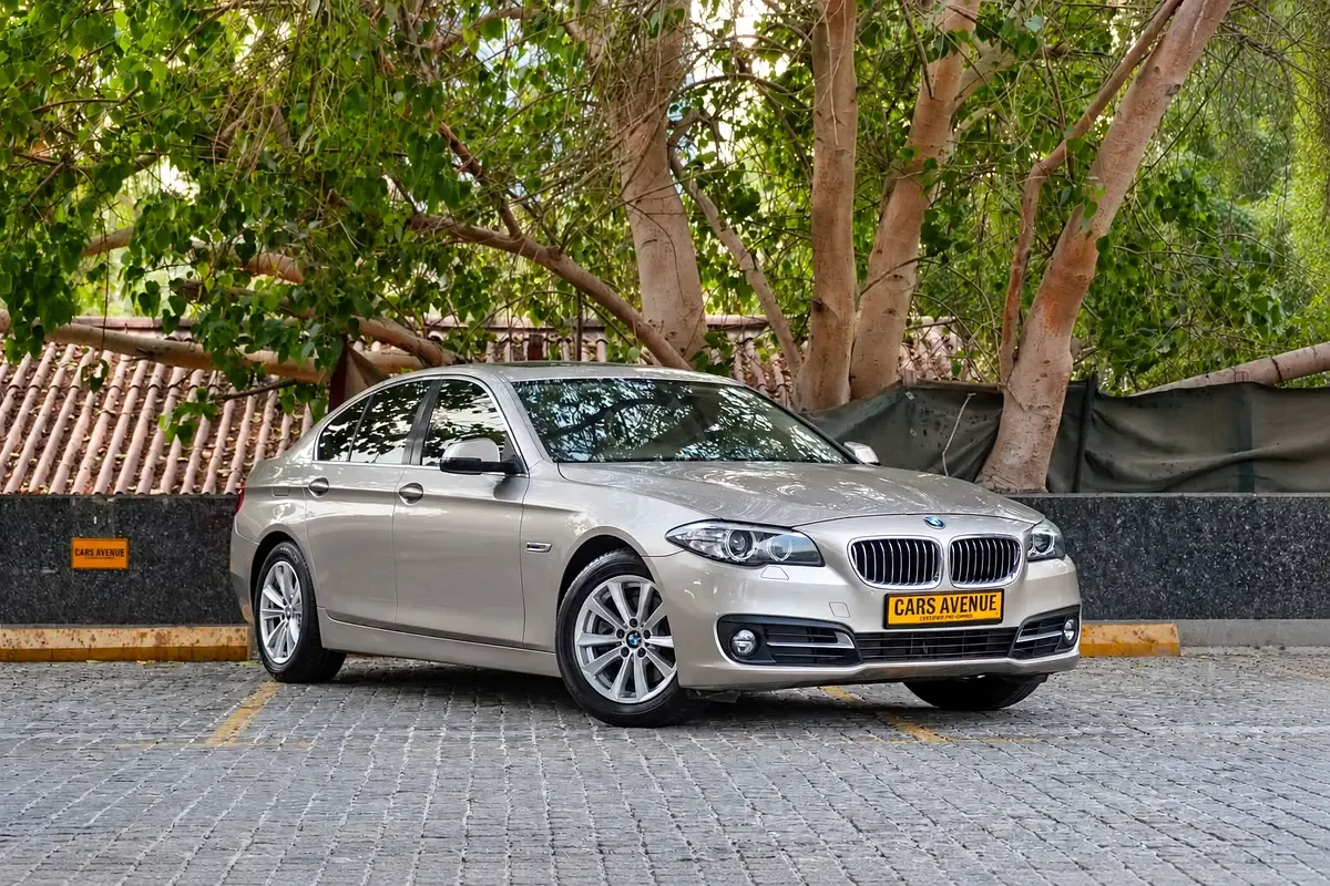 BMW 5 series 520i Steptronic (184 حصان) - 2