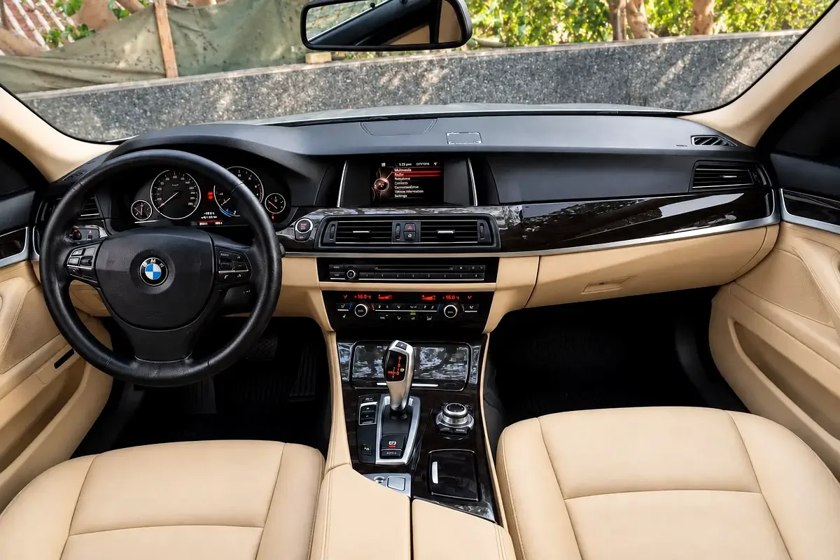 BMW 5 series 520i Steptronic (184 حصان) - 4