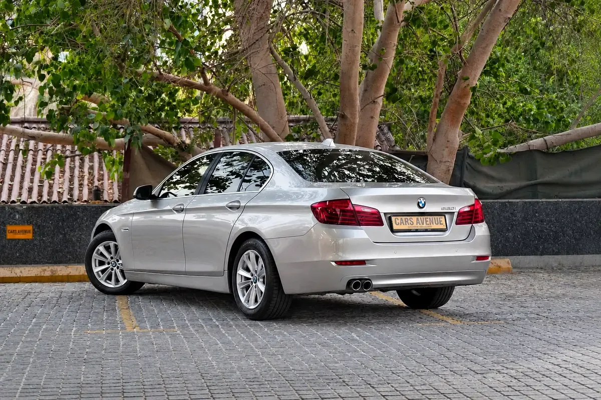 BMW 5 series 520i Steptronic (184 حصان) - 12