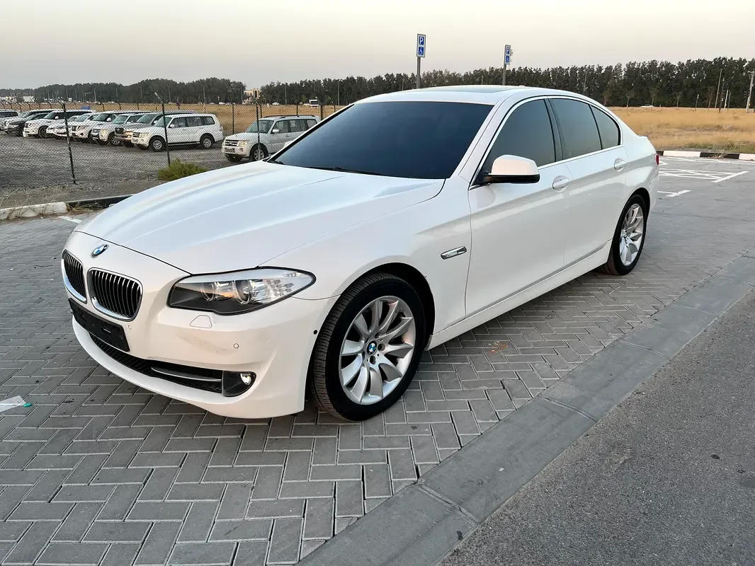 BMW 5 series 528i Steptronic (245 hp)