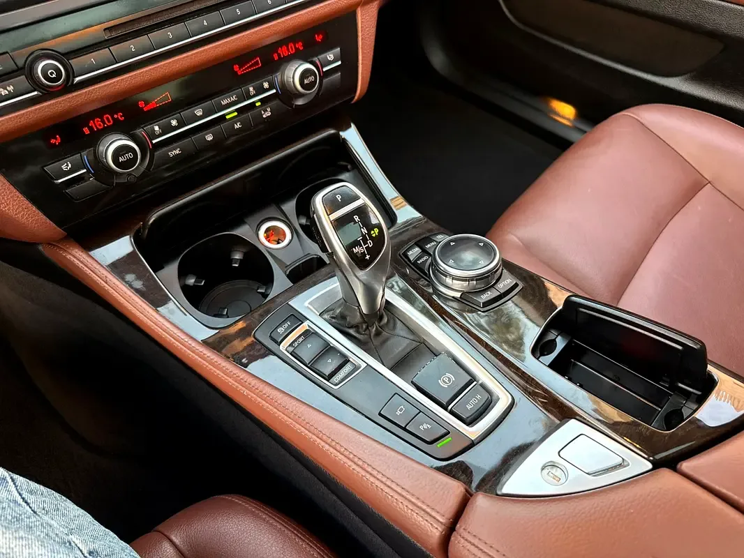 BMW 5 series 528i Steptronic (245 hp) - 16