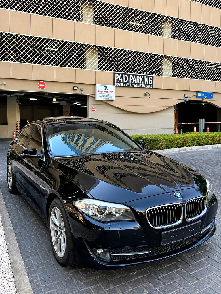 BMW 5 series 528i Steptronic (258 حصان) - 2