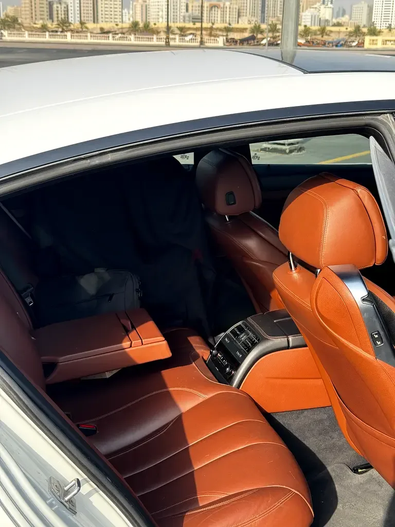 BMW 6 series 650i Steptronic (450 حصان) - 5