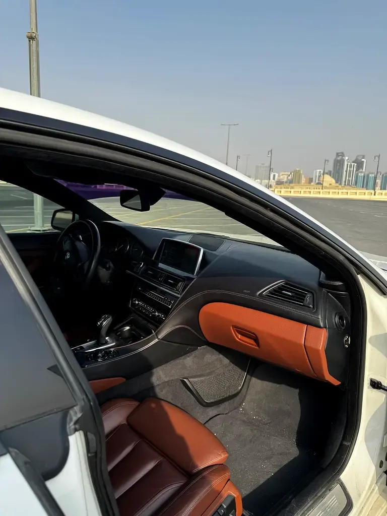 BMW 6 series 650i Steptronic (450 حصان) - 6