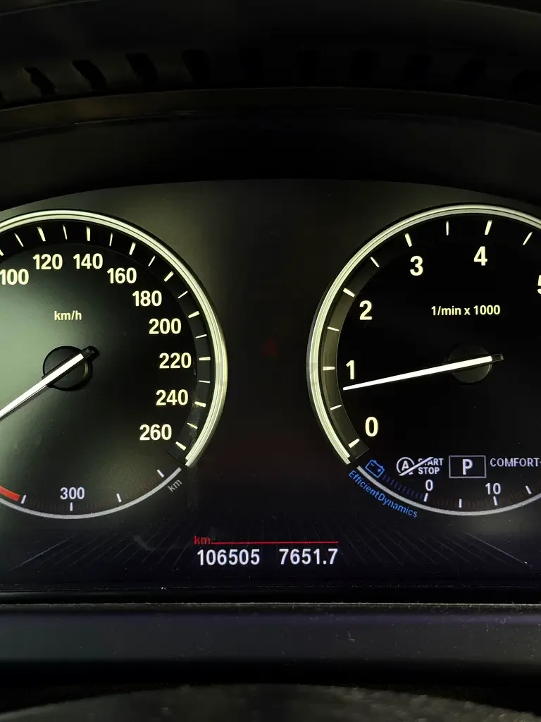 BMW 6 series 650i Steptronic (450 حصان) - 9