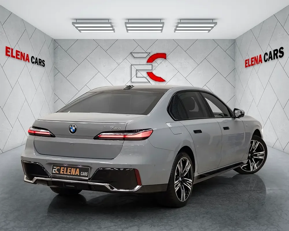 BMW 7 series 3.0 AT (380 حصان) - 4