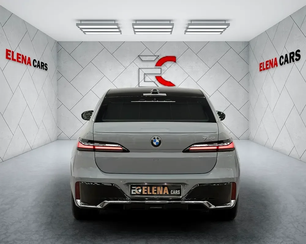 BMW 7 series 3.0 AT (380 حصان) - 3