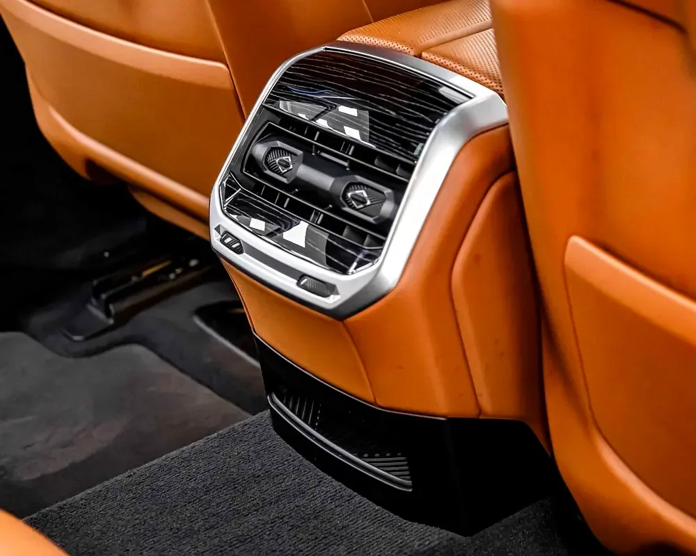 BMW 7 series 3.0 AT (380 حصان) - 19