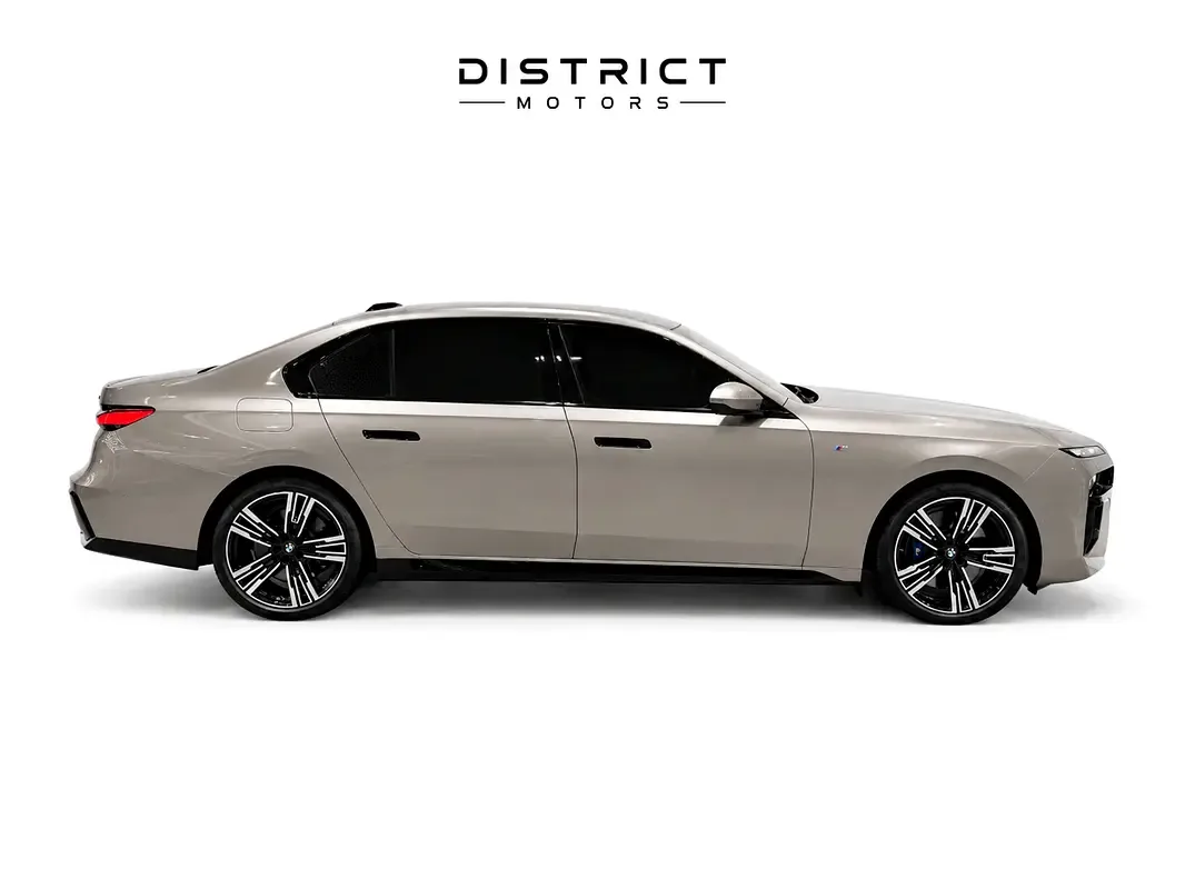 BMW 7 series 3.0 AT (380 hp) - 7