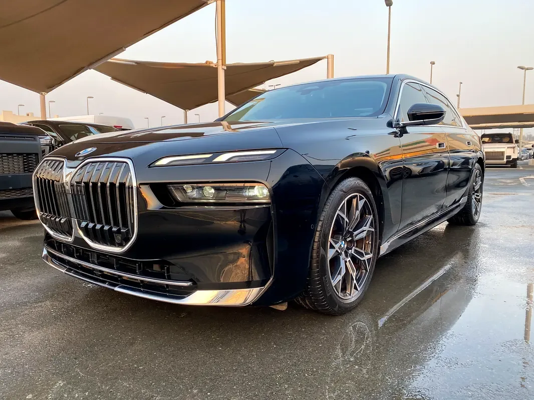 BMW 7 series 3.0 AT RWD (272 حصان) - 6