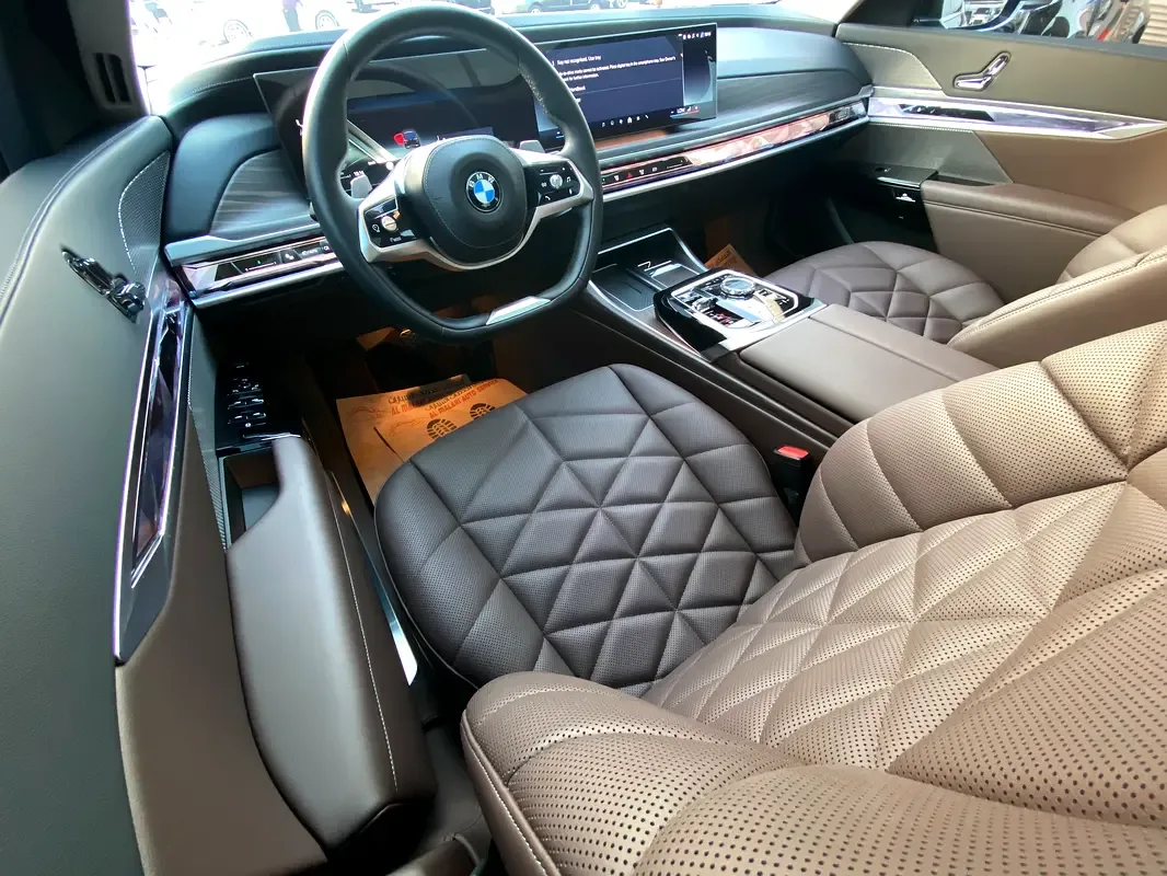 BMW 7 series 3.0 AT RWD (272 حصان) - 14
