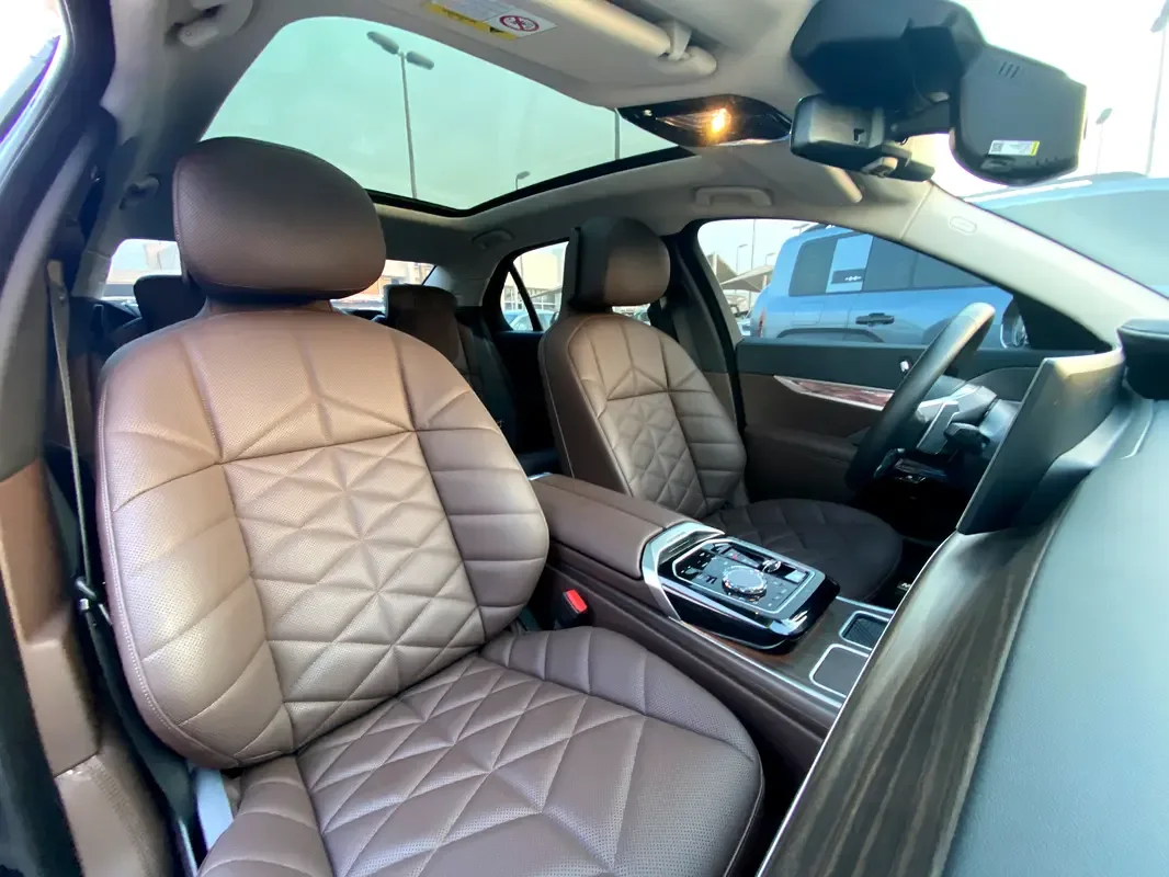 BMW 7 series 3.0 AT RWD (272 حصان) - 18