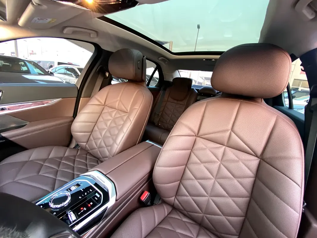 BMW 7 series 3.0 AT RWD (272 حصان) - 16