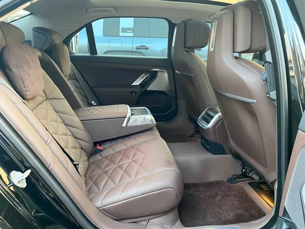 BMW 7 series 3.0 AT RWD (272 حصان) - 20