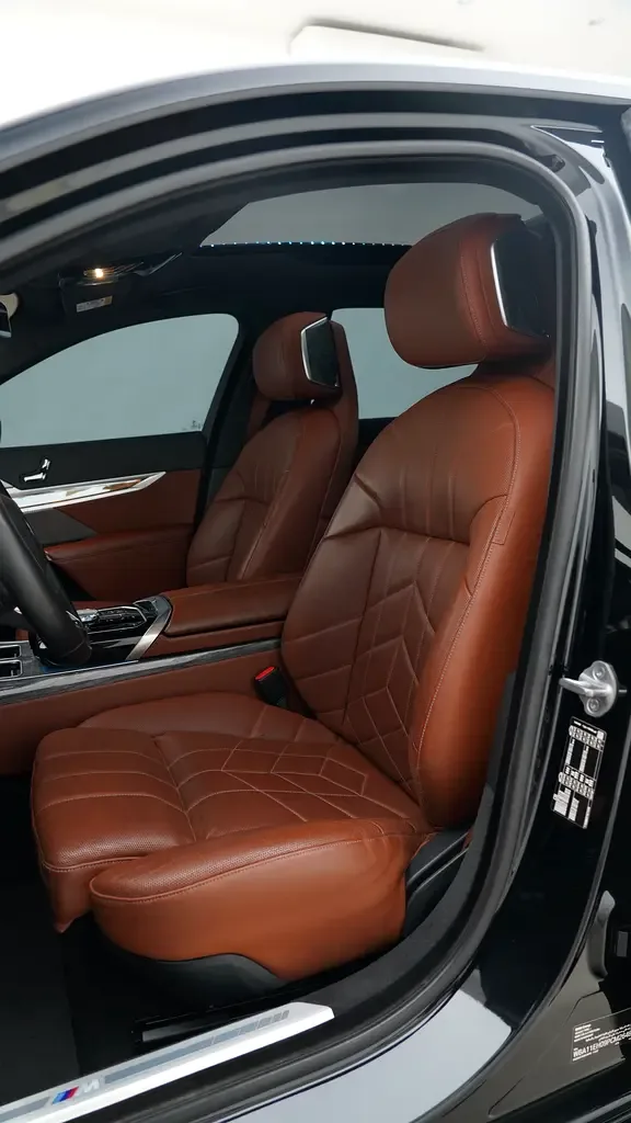BMW 7 series 3.0 AT RWD (272 hp) - 3