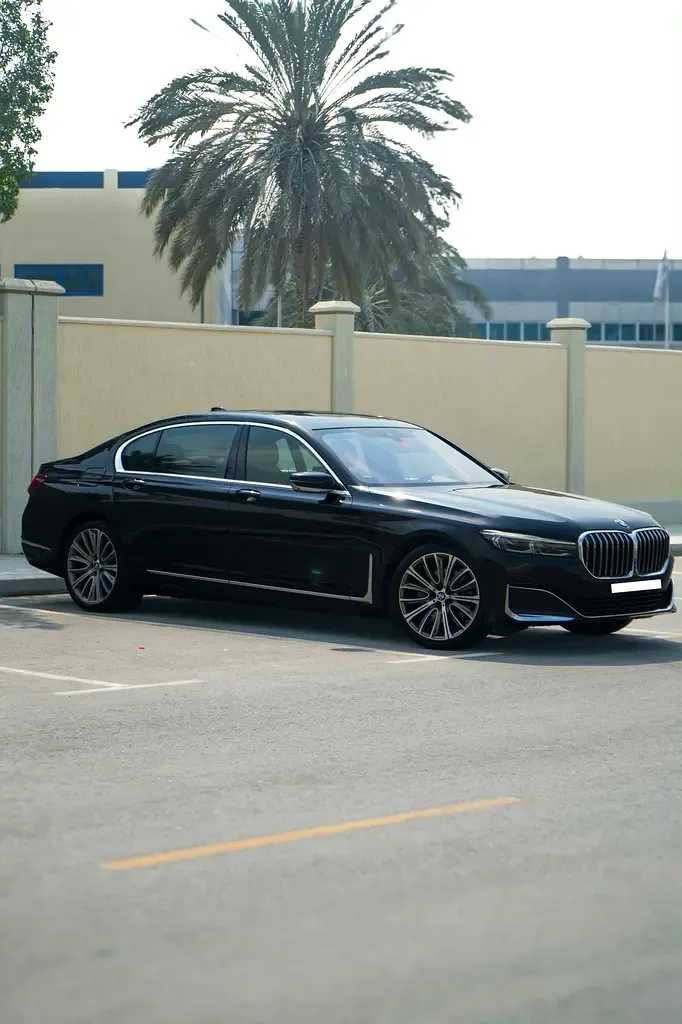 BMW 7 series 3.0 AT RWD (272 hp) - 2