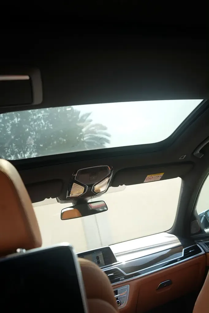 BMW 7 series 3.0 AT RWD (272 hp) - 12