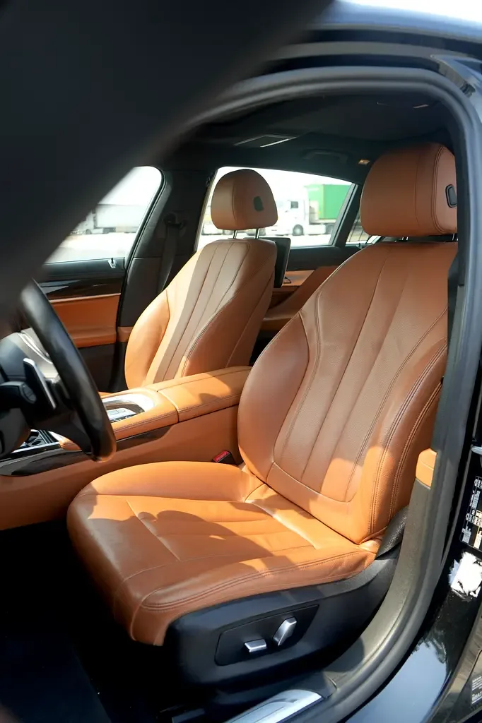 BMW 7 series 3.0 AT RWD (272 hp) - 15