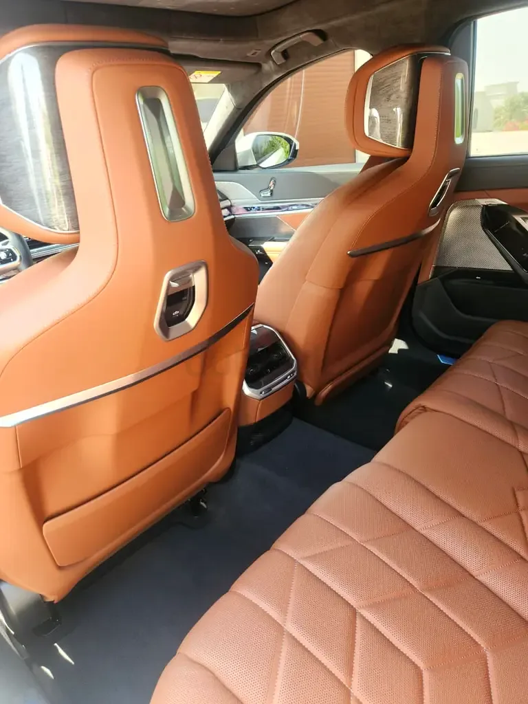 BMW 7 series 3.0 AT RWD (272 hp) - 3