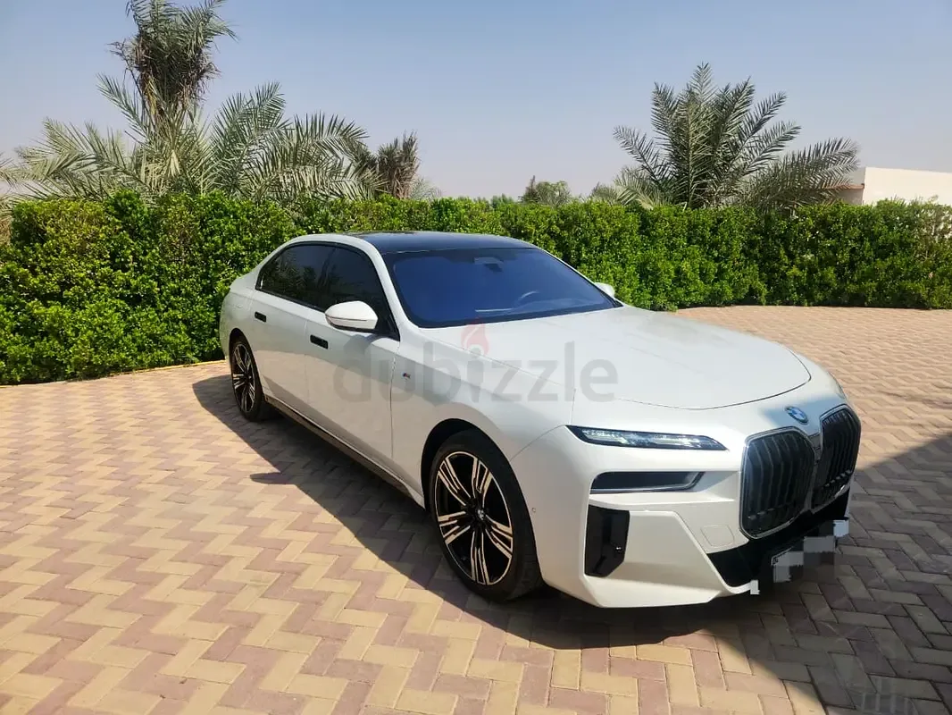 BMW 7 series 3.0 AT RWD (272 hp) - 7