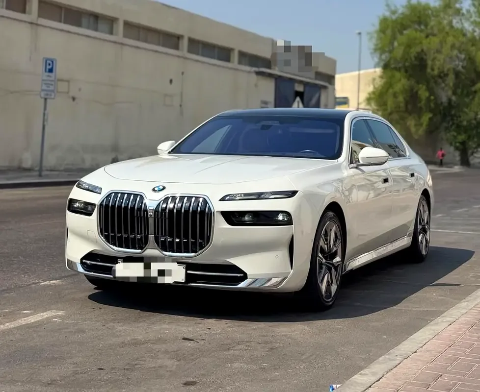 BMW 7 series 3.0 AT RWD (272 حصان) - 4