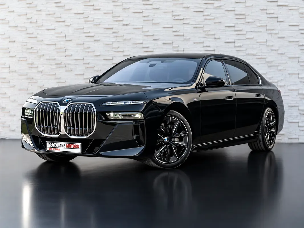 BMW 7 series 4.4 AT 4WD (544 hp)