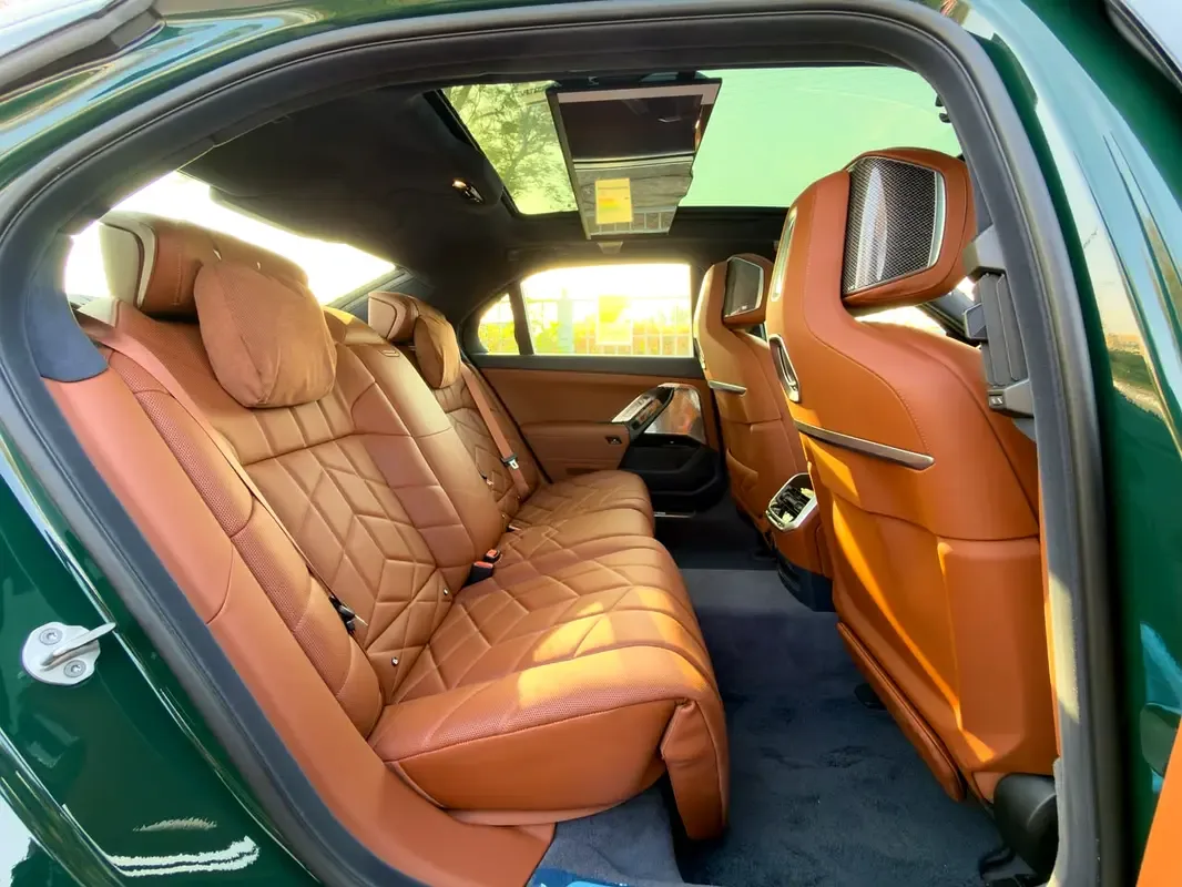 BMW 7 series 4.4 AT 4WD (544 hp) - 17