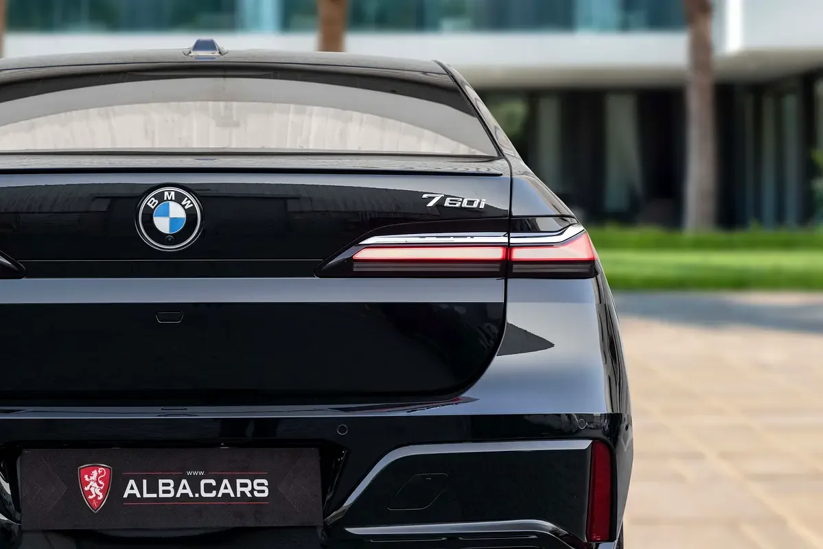BMW 7 series 4.4 AT 4WD (544 hp) - 6