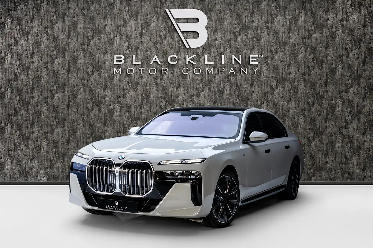 BMW 7 series 4.4 AT 4WD (544 حصان)