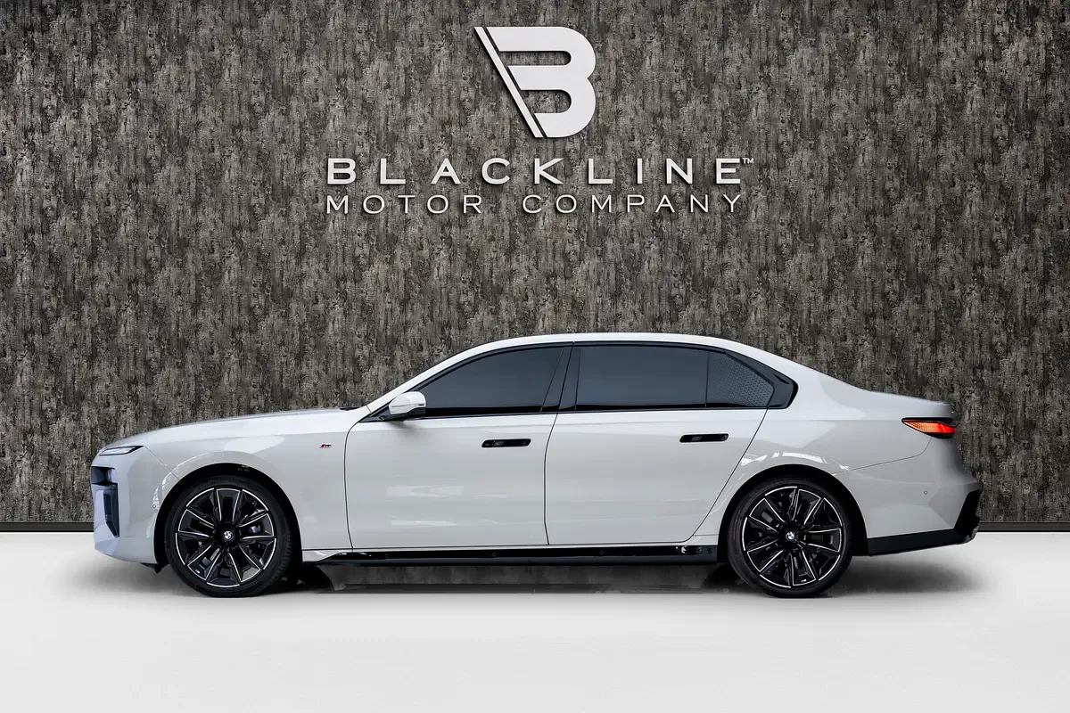 BMW 7 series 4.4 AT 4WD (544 حصان) - 5