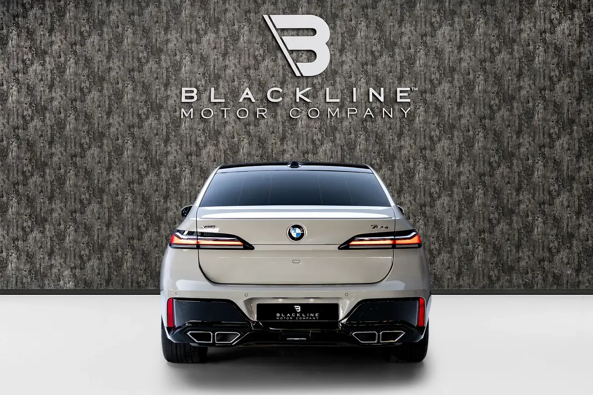 BMW 7 series 4.4 AT 4WD (544 حصان) - 3