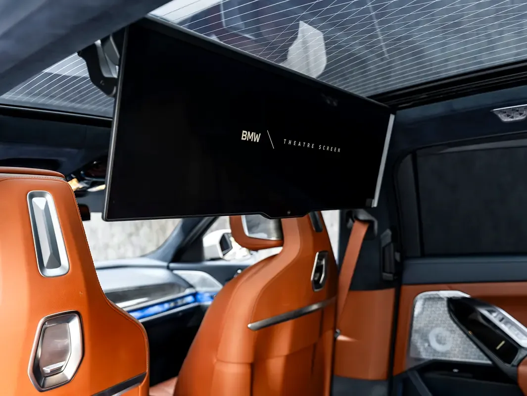 BMW 7 series 4.4 AT 4WD (544 حصان) - 18