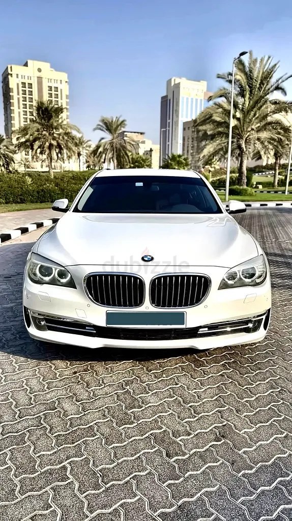 BMW 7 series 730i Steptronic (258 hp)