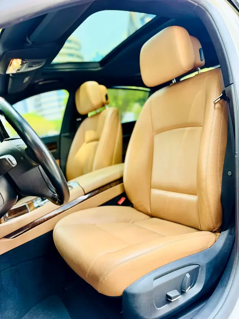 BMW 7 series 730i Steptronic (258 حصان) - 10