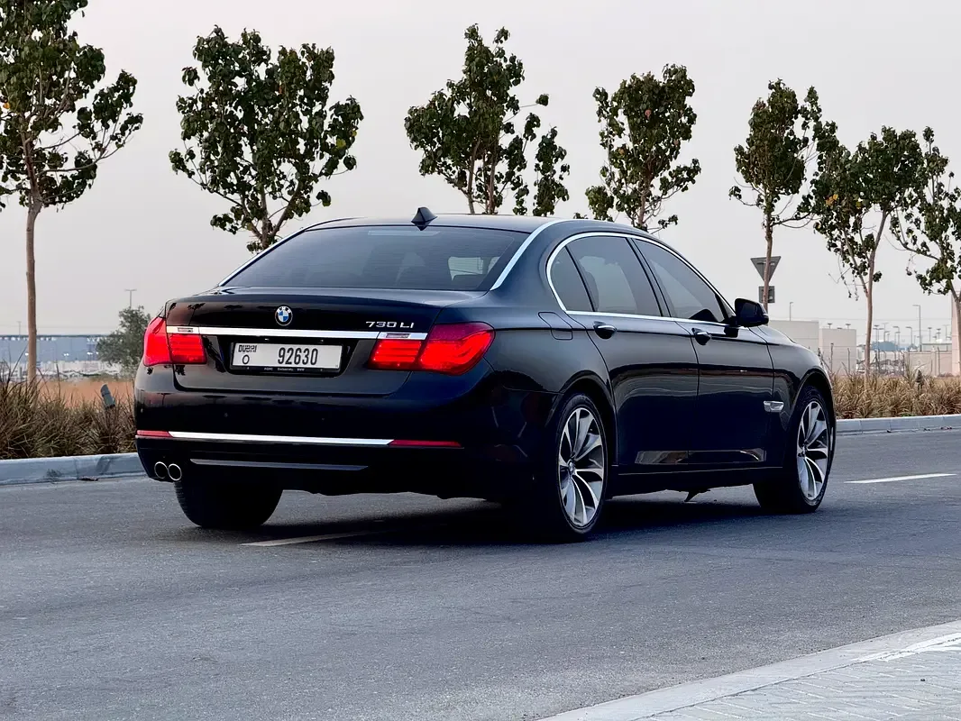 BMW 7 series 730Li Steptronic (258 حصان) - 8