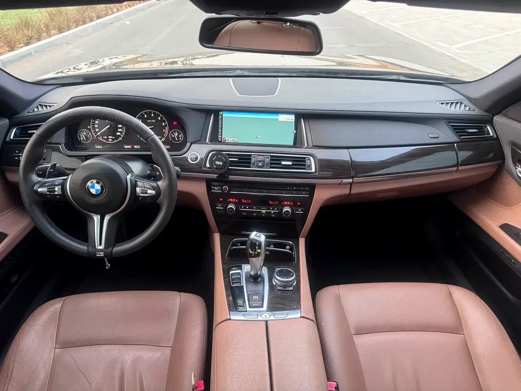 BMW 7 series 730Li Steptronic (258 حصان) - 13