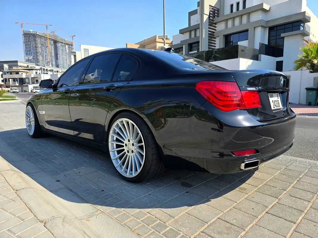 BMW 7 series 750i AT (407 hp) - 5