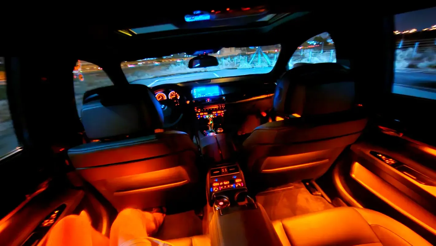BMW 7 series 750i AT (407 hp) - 8