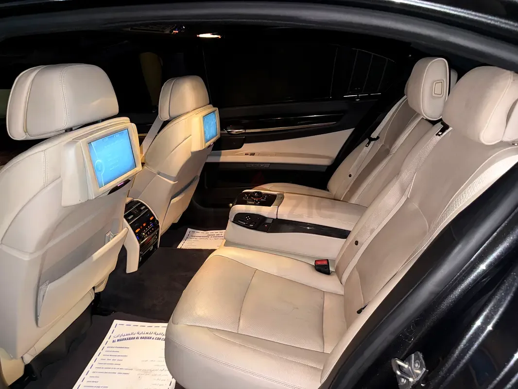 BMW 7 series 750Li AT (407 hp) - 6