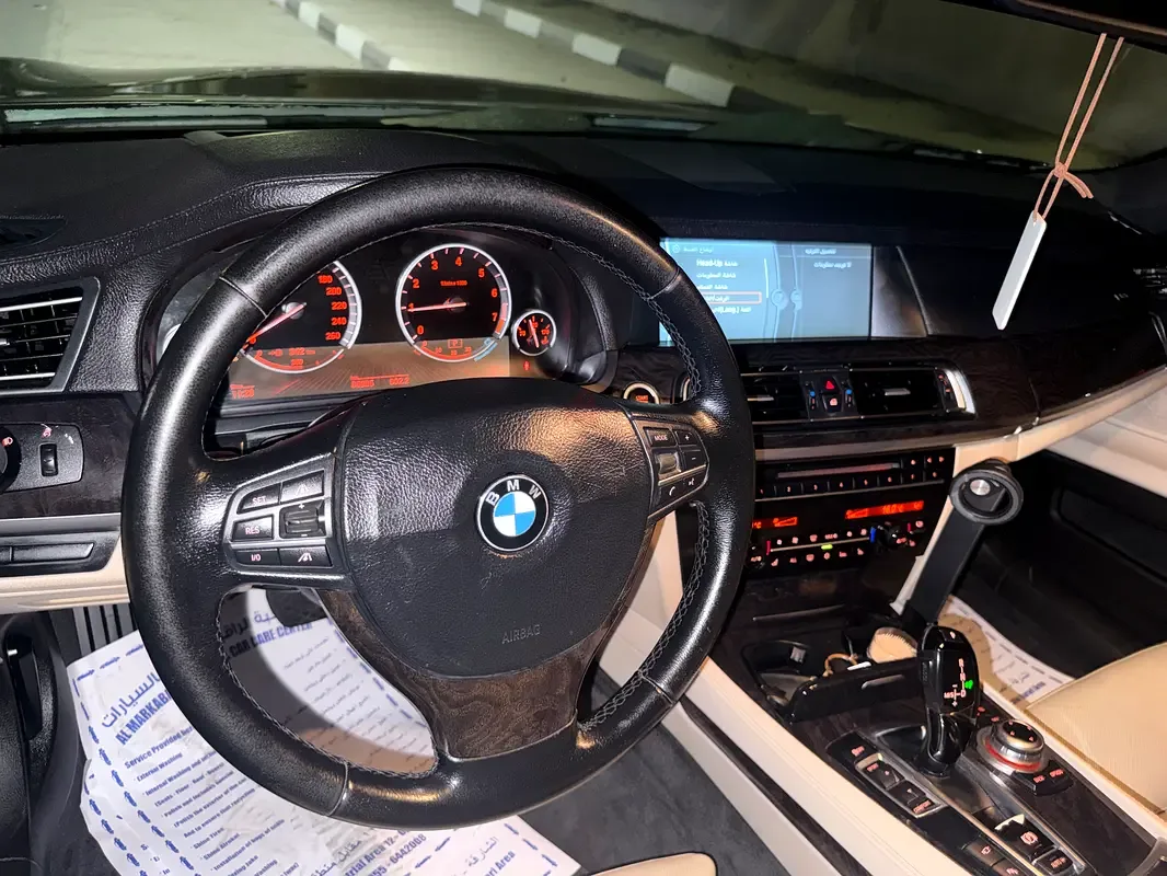 BMW 7 series 750Li AT (407 hp) - 10