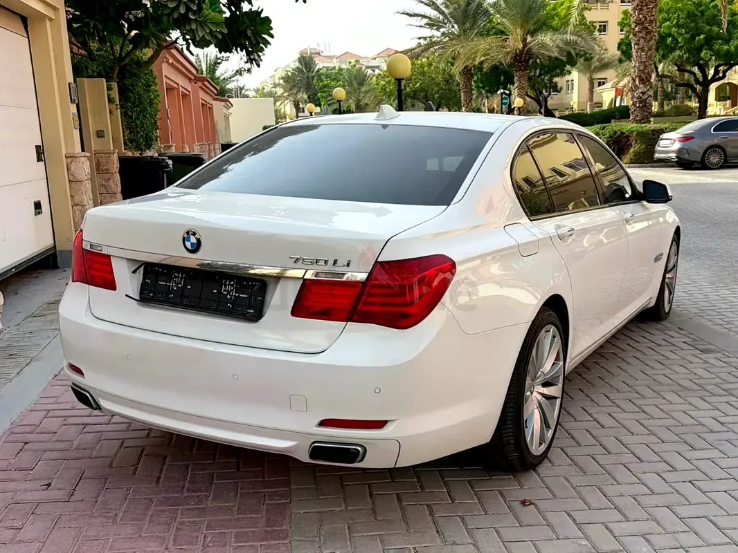 BMW 7 series 750Li AT (407 hp) - 4