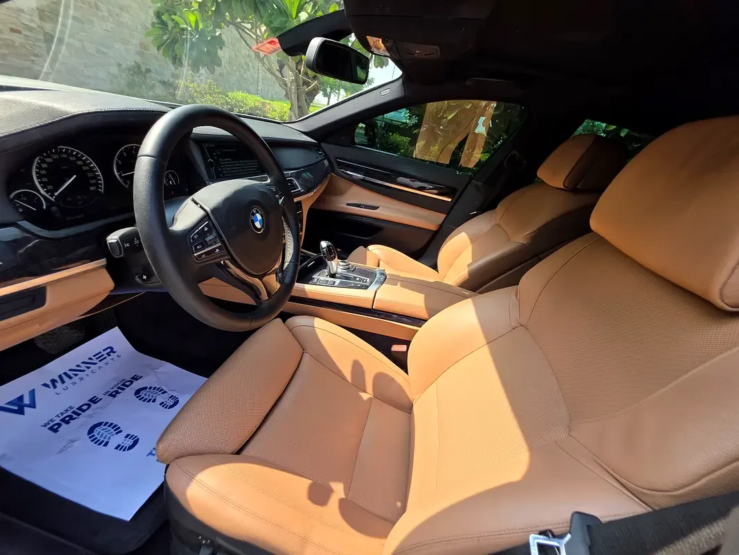 BMW 7 series 750Li AT (407 hp) - 5
