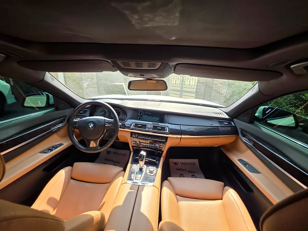 BMW 7 series 750Li AT (407 hp) - 6