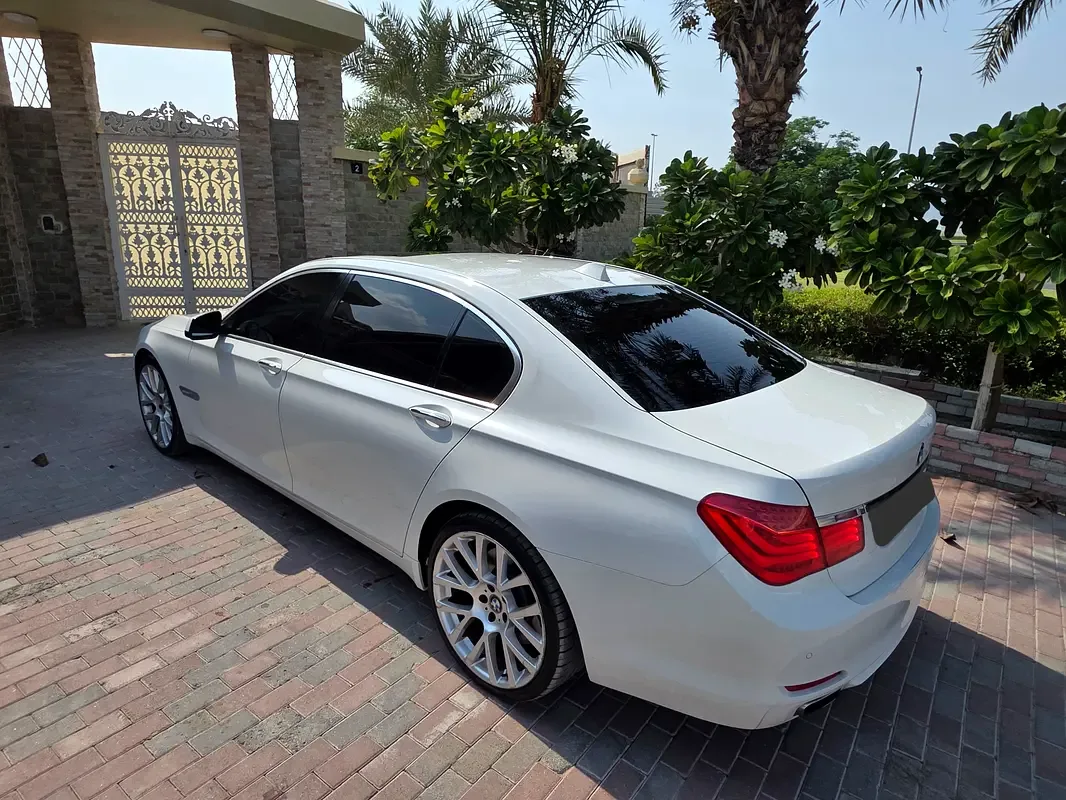 BMW 7 series 750Li AT (407 hp) - 9